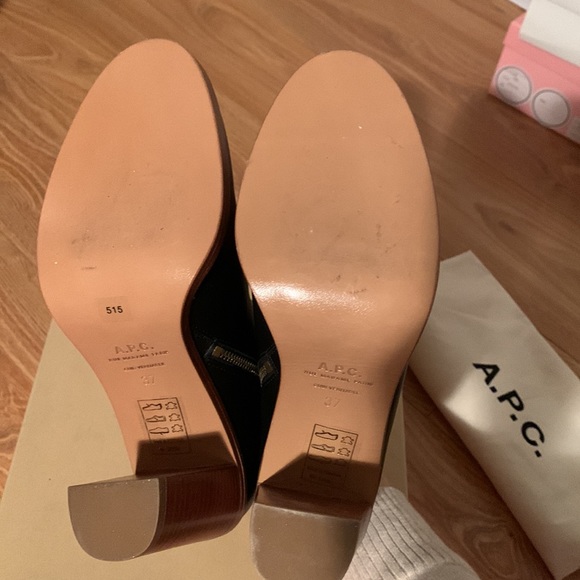A.P.C. Chic Booties - Never Worn Outside - Picture 4 of 7